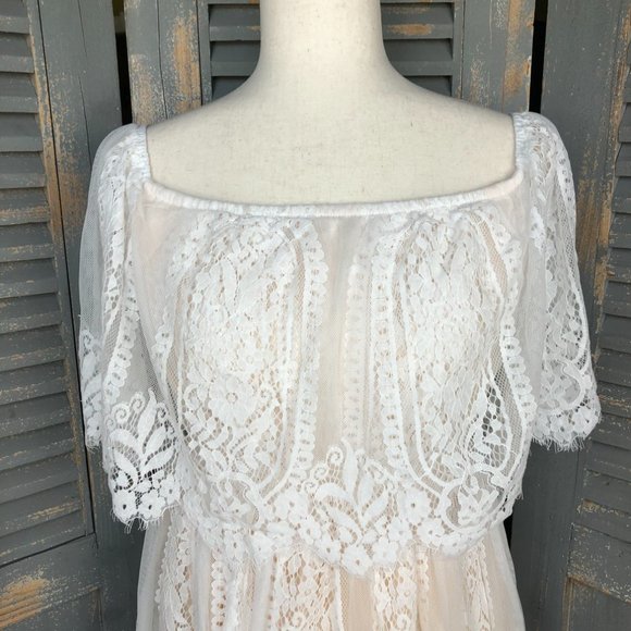 Baltic Born Caroline Lace Maxi Dress - Picture 3 of 13